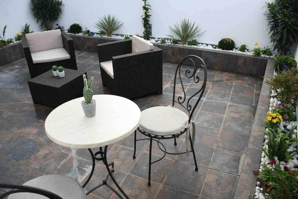 X C Apartamentos Morales & Arnal Ronda Exterior photo